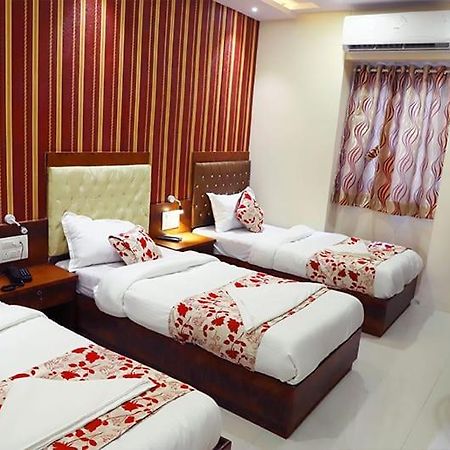 Hotel Golden Hayyath Inn Bombaim Exterior foto